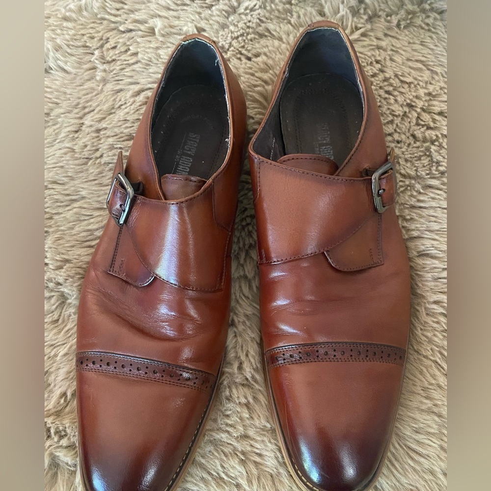 Stacy Adams Dress shoes.Size 13. Worn twice for a wedding.